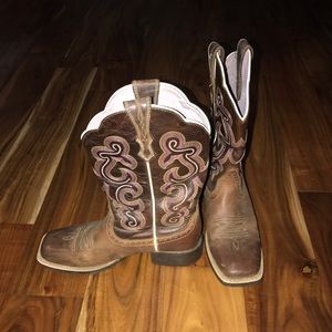 Ariat cowgirl boots